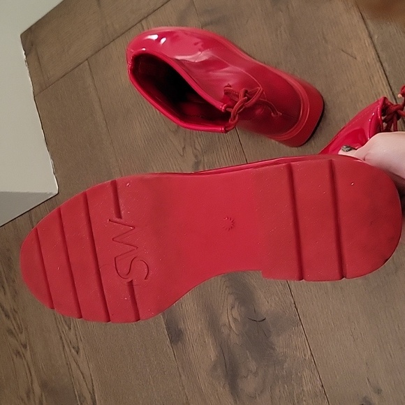 Stuart Weitzman lady red rain boots - Picture 3 of 5